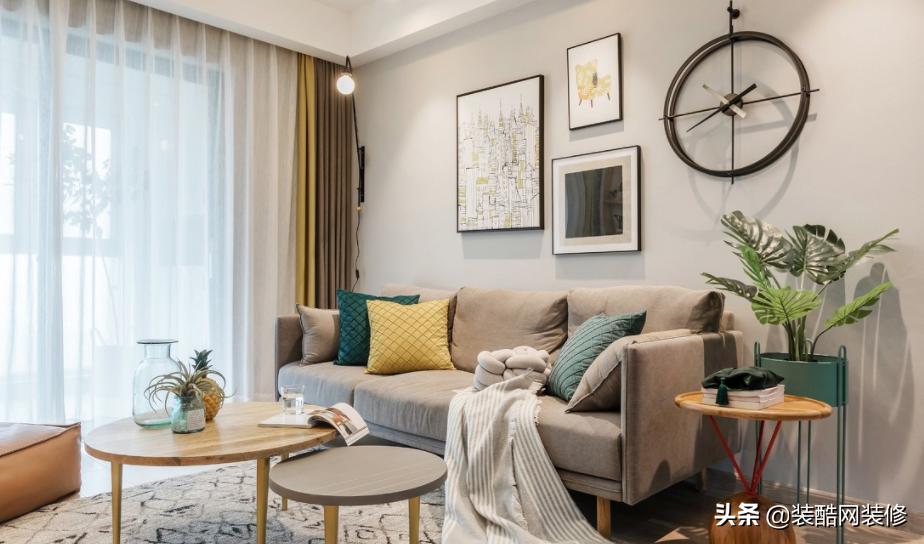 难以置信这竟是男孩子的家，清新柔软，女生见了都眼红