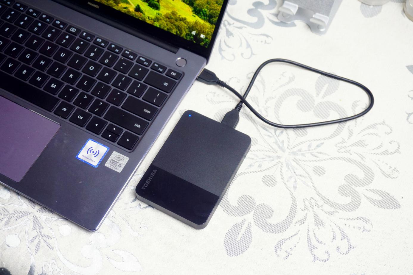 东芝硬盘和西数移动硬盘哪个好,东芝nas级硬盘和企业级硬盘哪个好