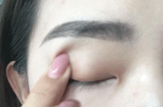 眼影的正确化妆步骤,眼影化妆的正确步骤初学者