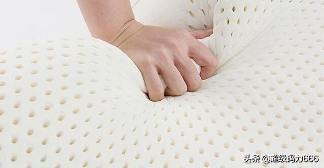 假乳胶枕致癌吗,睡假乳胶枕会头疼么