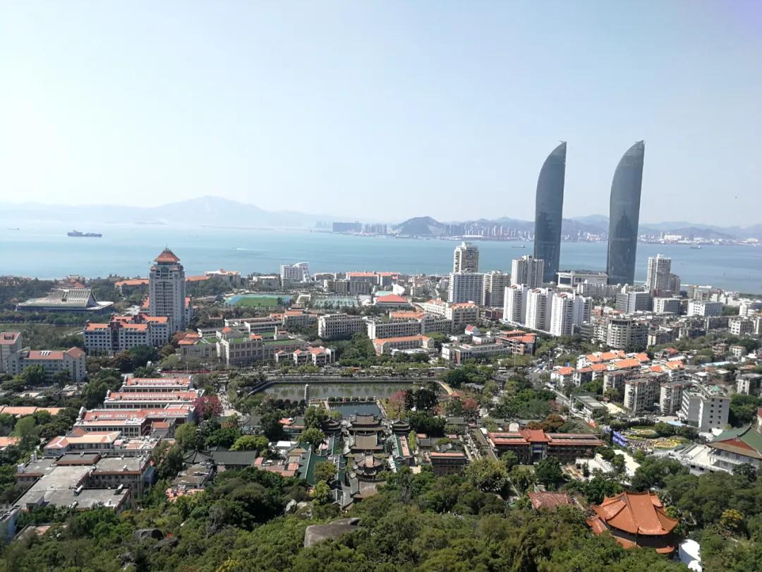 厦门最全旅游攻略！最不推荐吃住在曾厝垵，和农贸集市差不多