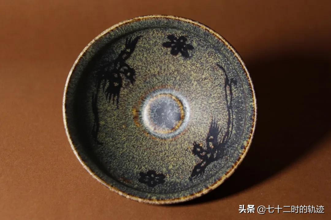 瓷器拍卖会现场视频,拍卖史上最高成交价瓷器