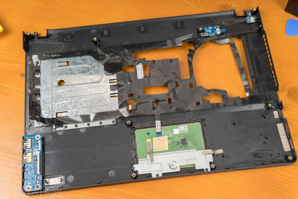 转轴断了维修多少钱,联想y400转轴