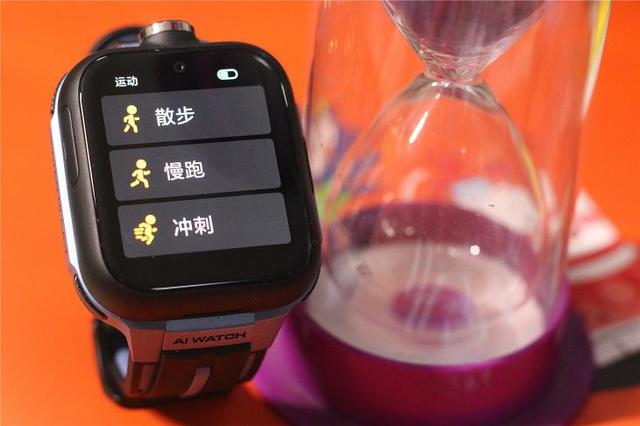 千元以上旗舰款儿童手表PK:小寻MAXPro与小天才Z6,谁更出色?