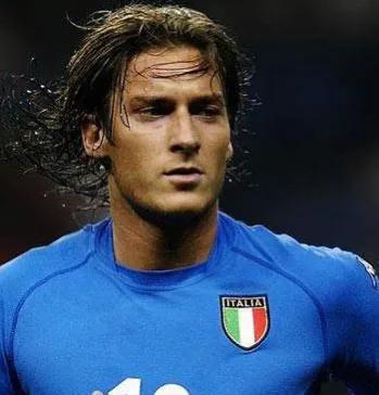 世界杯巴西冠军卡福,托蒂卡福