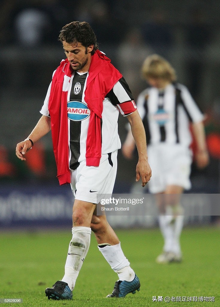 中国最新足球鞋设计,设计最好的足球鞋