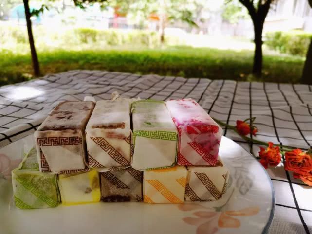 西安钟楼小奶糕,西安小奶糕