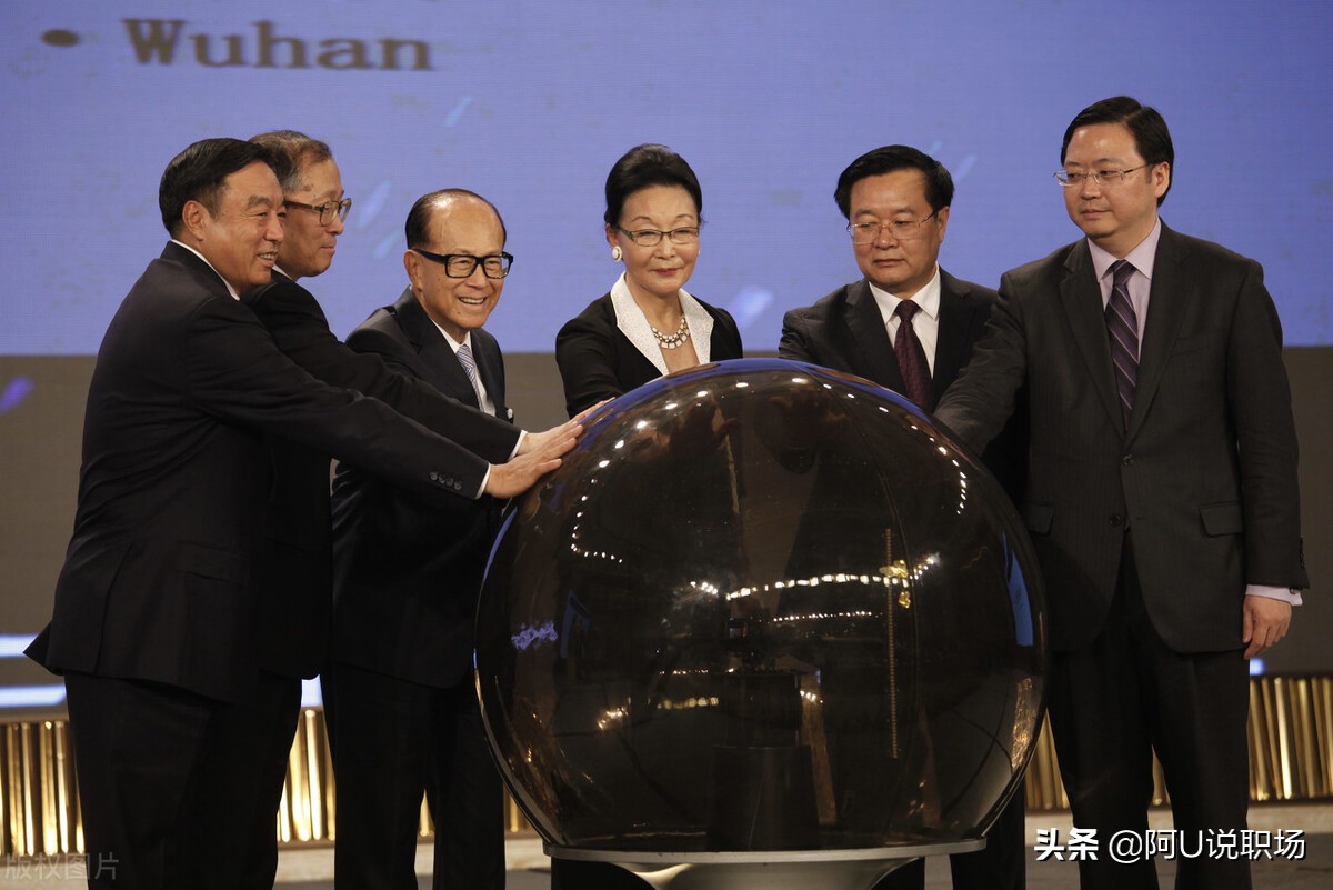 首富李嘉诚的十大忠告,李嘉诚成为首富的八大秘诀