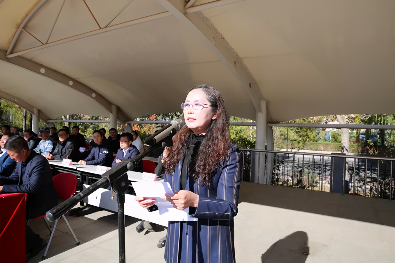 阜新高等专科学校隆重举行2020-2021学年度开学典礼暨新生军训闭营式