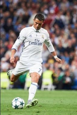 小罗c罗最新消息,c罗小罗是球王吗