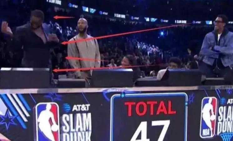 韦德人设崩塌事件,奥尼尔谈韦德一针见血