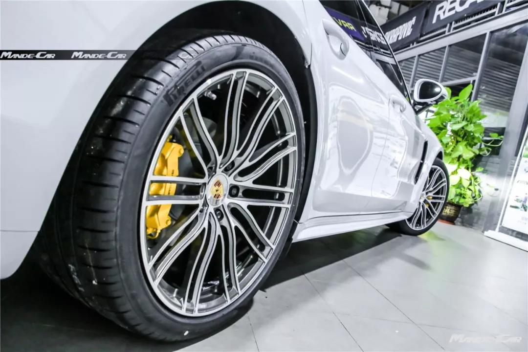 保时捷panamera19寸改装,2021款保时捷panamera4s改装套件
