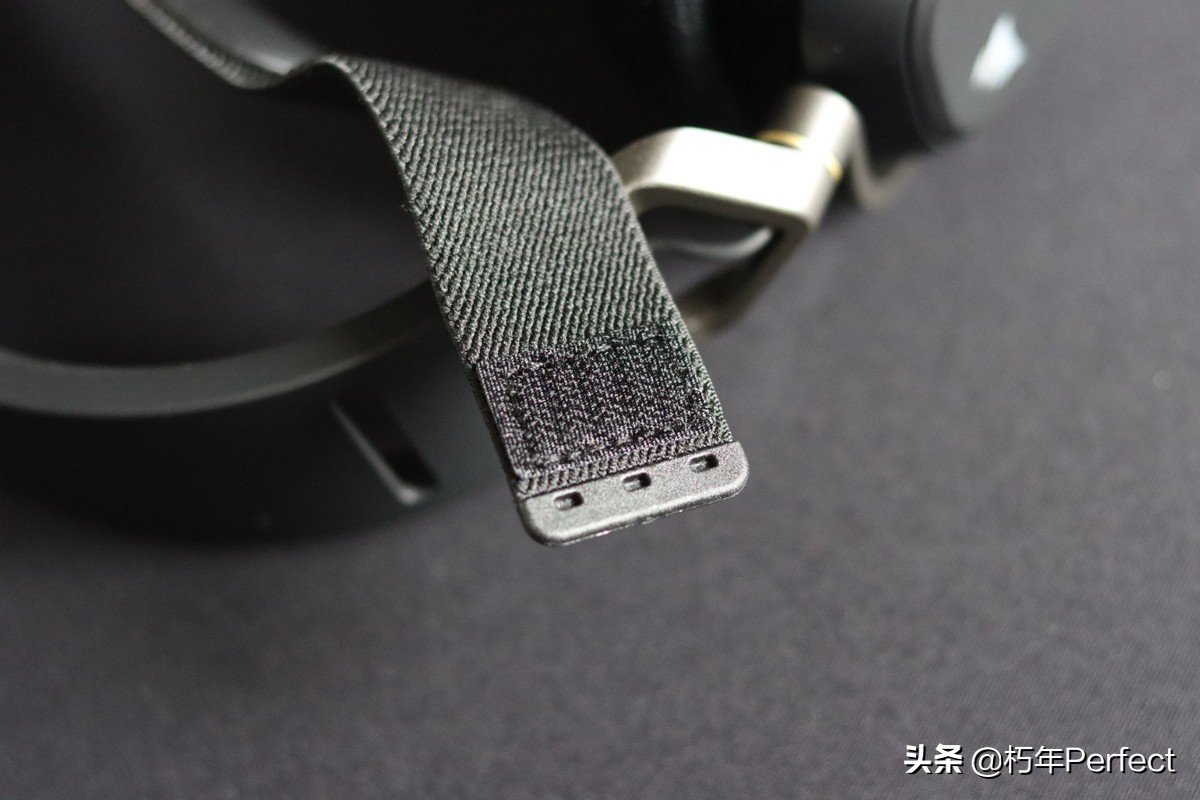 海盗船hs70无线耳机评测,海盗船hs80耳机开箱