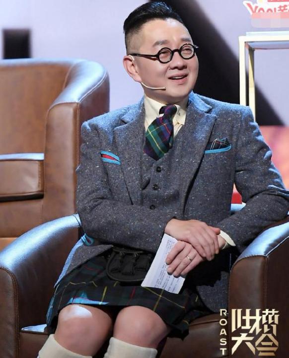 吐槽大会张绍刚压枪,吐槽大会吐槽张绍刚腿