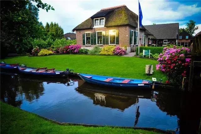 荷兰美丽而神秘的羊角村,荷兰旅游胜地羊角村