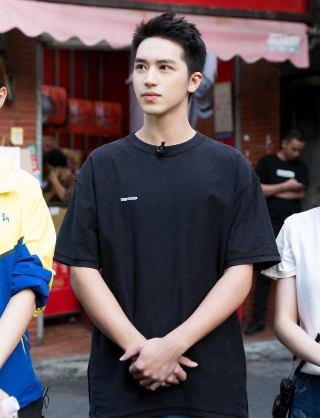 肖战白敬亭身高,肖战和白敬亭身高