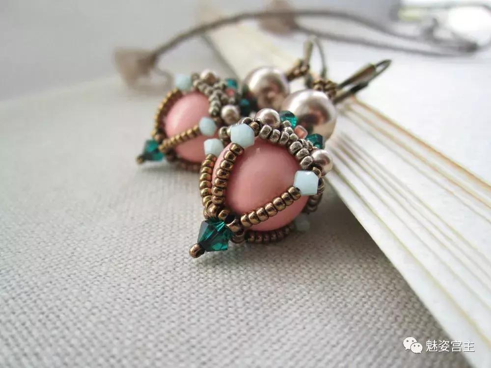 嘉德罗斯耳环怎么做教程,送你一副耳环