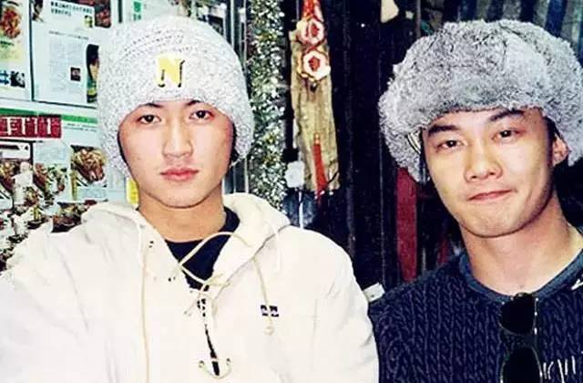 陈奕迅和谢霆锋的歌,陈奕迅比谢霆锋差几岁