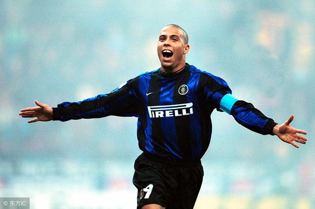 深度解析一下这套足球装备,最好的足球装备