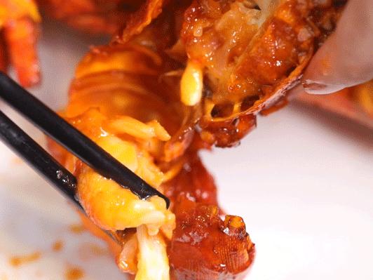 宝安人的顺德饭堂，生蚝用木桶蒸，还加黑松露