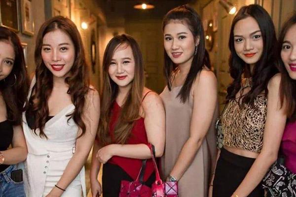 泰国最红导游黑珍珠,泰国导游黑珍珠真实现状