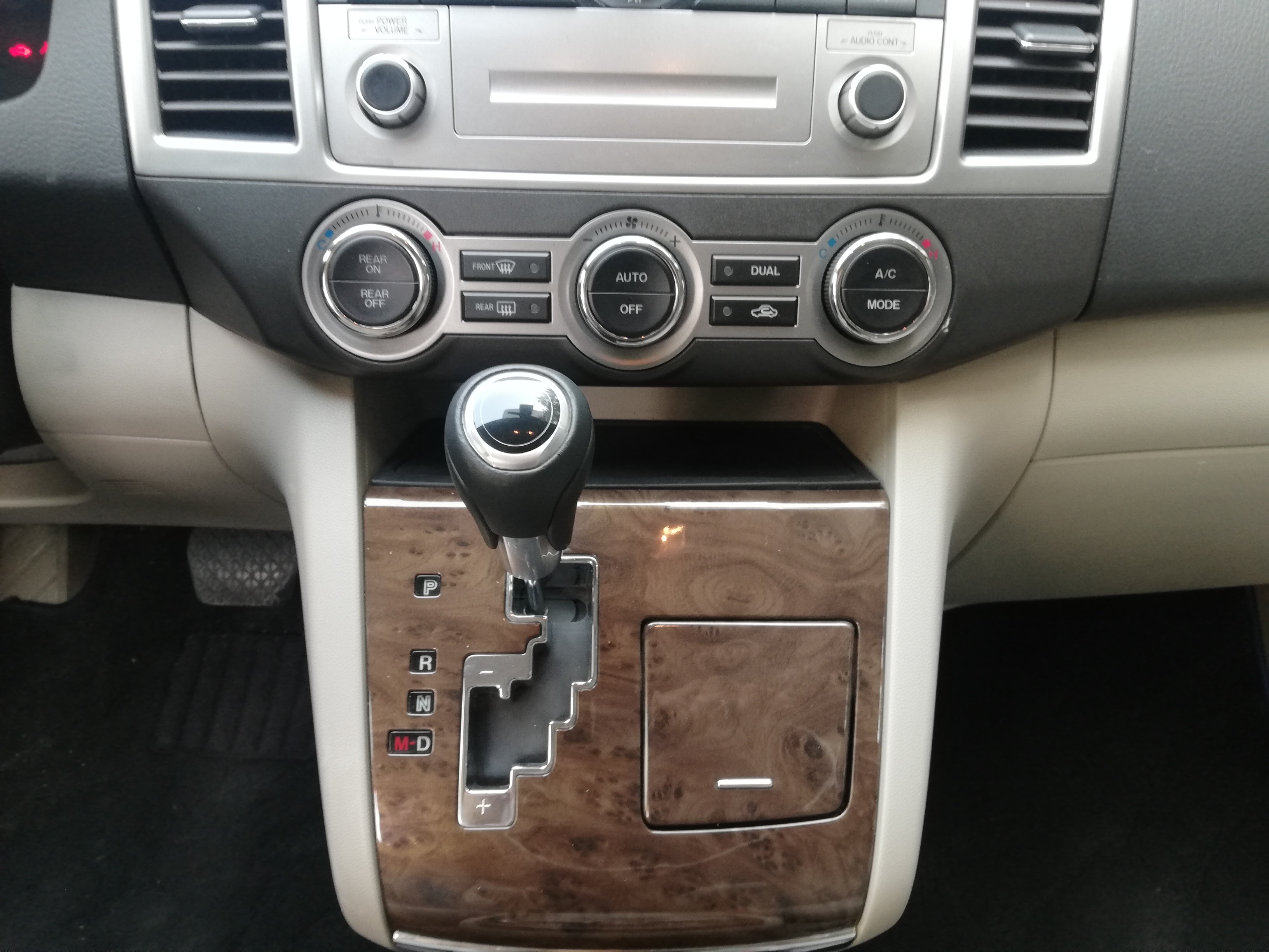 马自达8mpv二手,老款mpv马自达8