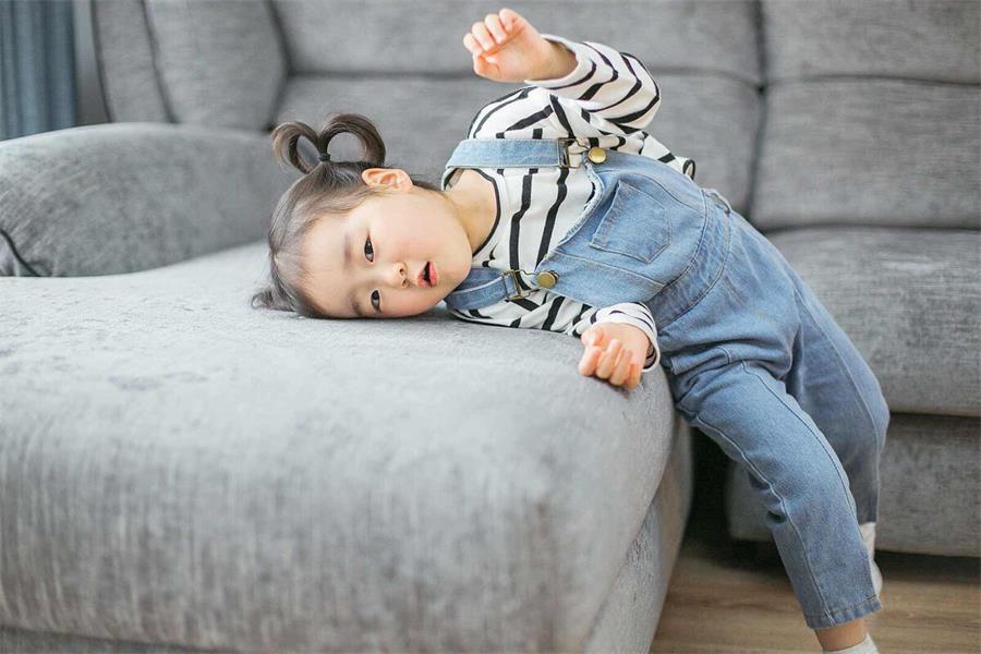 自来熟的孩子性格怎样培养,孩子自来熟怎么办