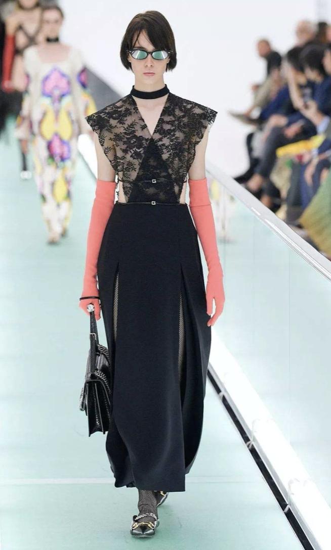 宋茜同款水晶鞋,宋茜同款的水晶鞋