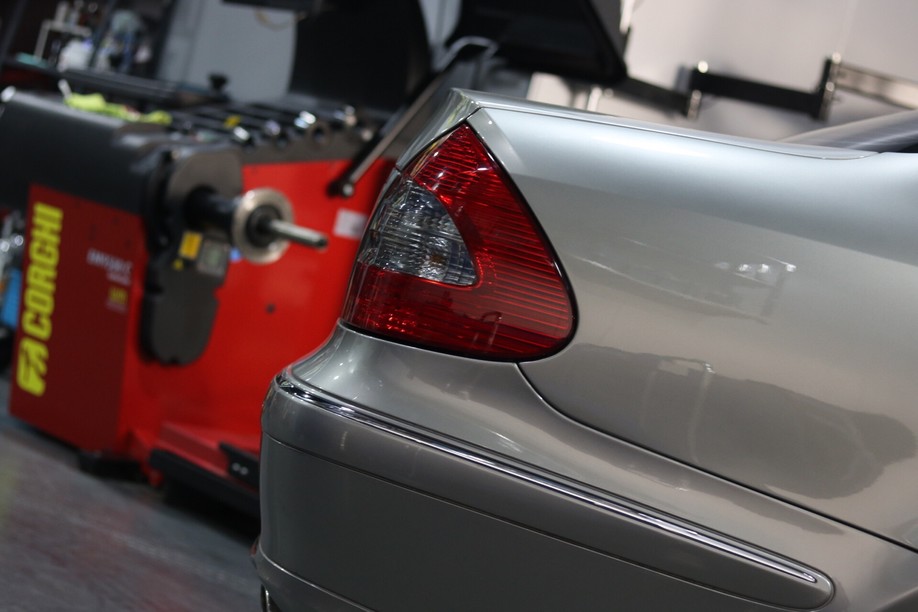 06年四眼奔驰e280多大排量,怪兽修车日记奔驰