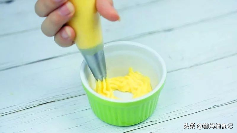 健康又营养的冰淇淋给孩子吃 (给宝宝吃冰淇淋最营养的搭配)