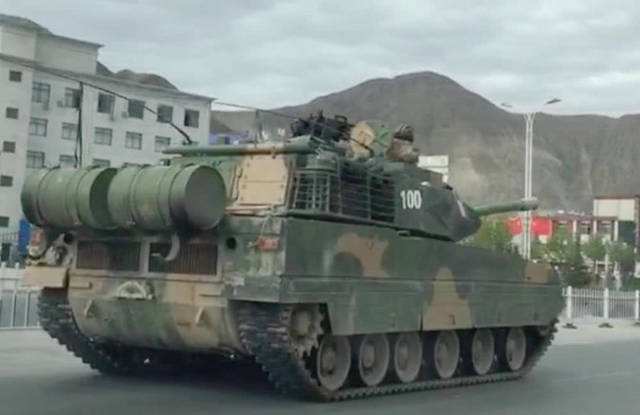 30吨的坦克,30吨电动小坦克