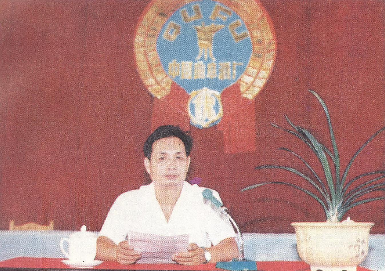 读历史推演未来,读历史知兴衰的下一句