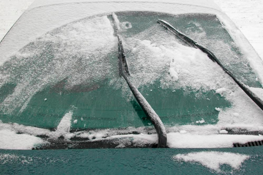 汽车挡风玻璃结冰的解决方法,汽车内挡风玻璃结冰的解决方法