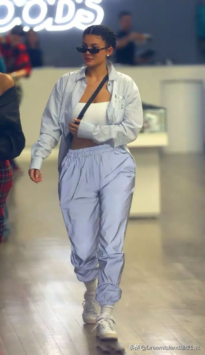 穿搭明星,女明星爱穿的平价店铺