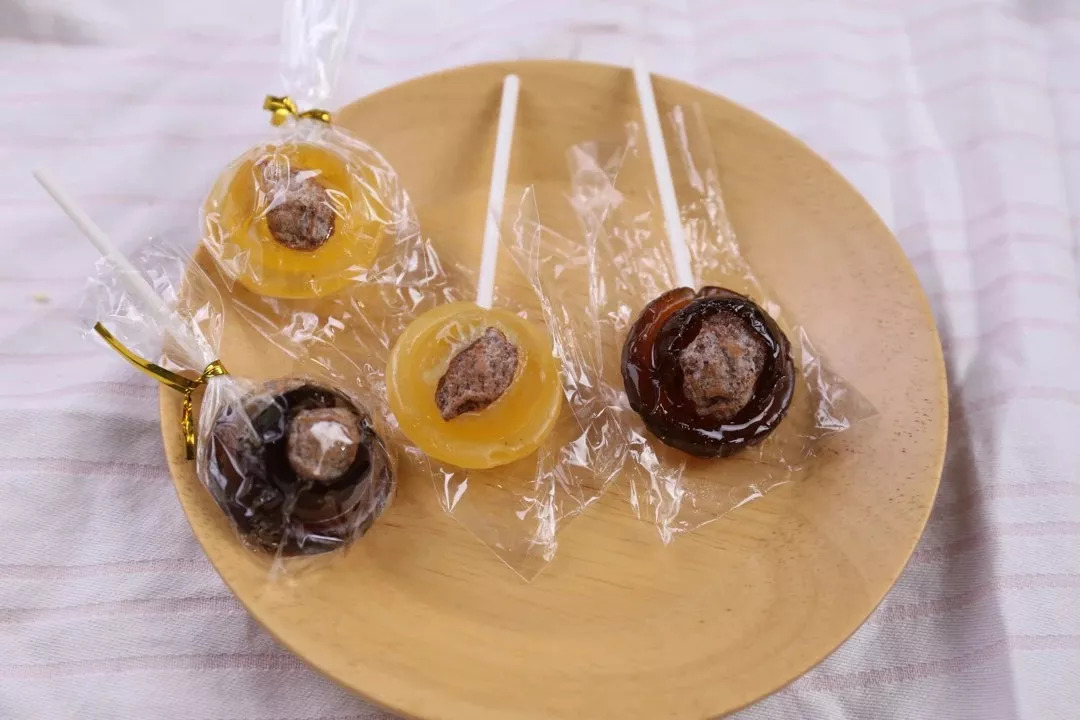 80后的童年回忆零食粘牙糖小卖部,8090后的童年回忆小零食小黄桃