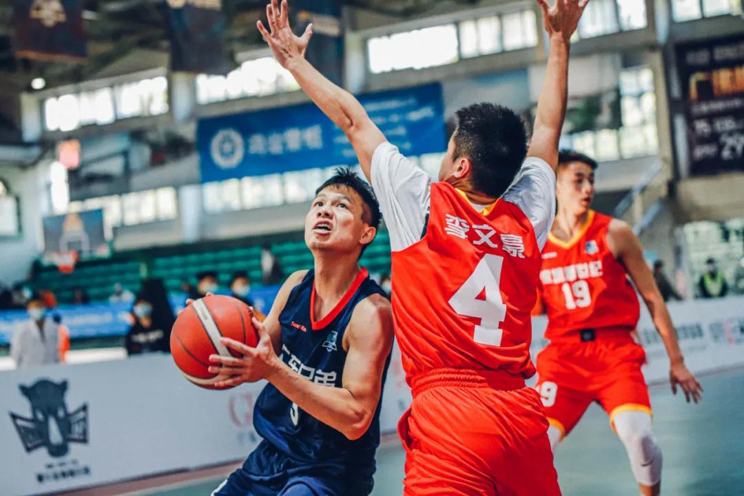 扎根佛山12年！两夺全国冠军！他们的篮球世界，没有声音