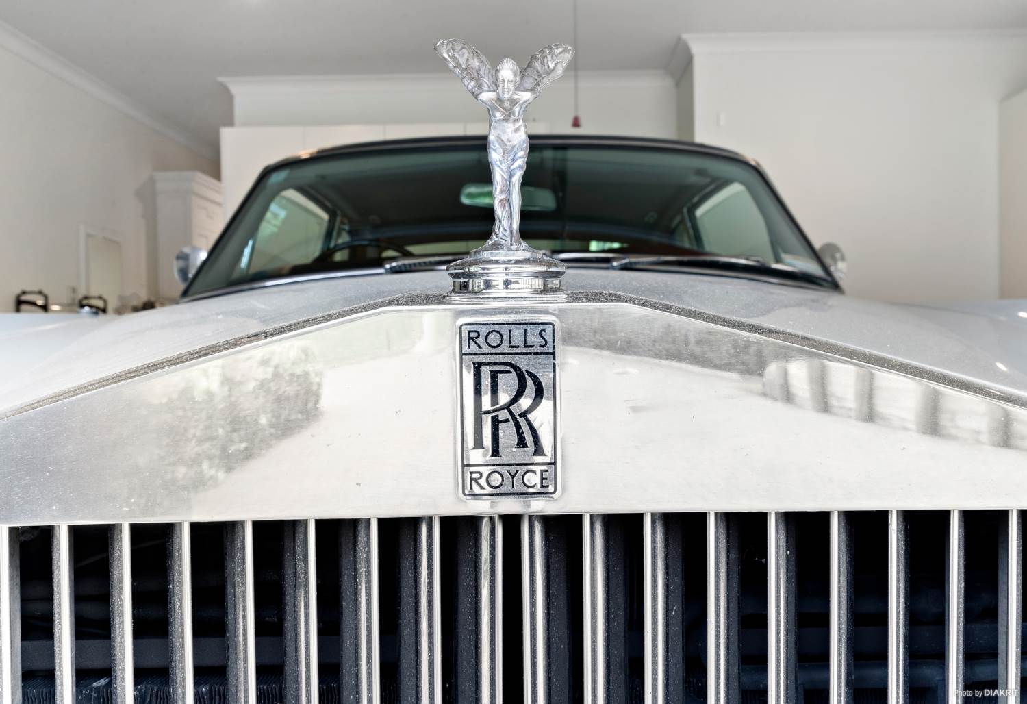 买房送劳斯莱斯,十亿豪宅送劳斯莱斯