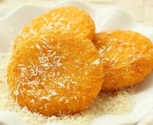 南瓜饼和面粘手揉不成团怎么办,做南瓜饼不用油炸怎样做