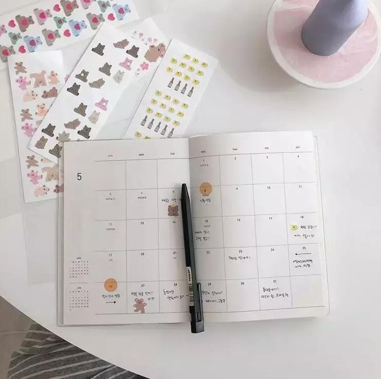 29岁女孩独居图片,29岁独居女孩的视频