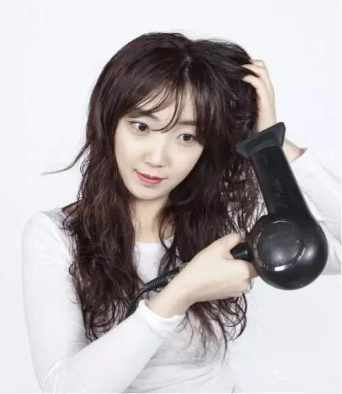 烫过的头发怎么打理最好,美发烫过的头发怎么打理