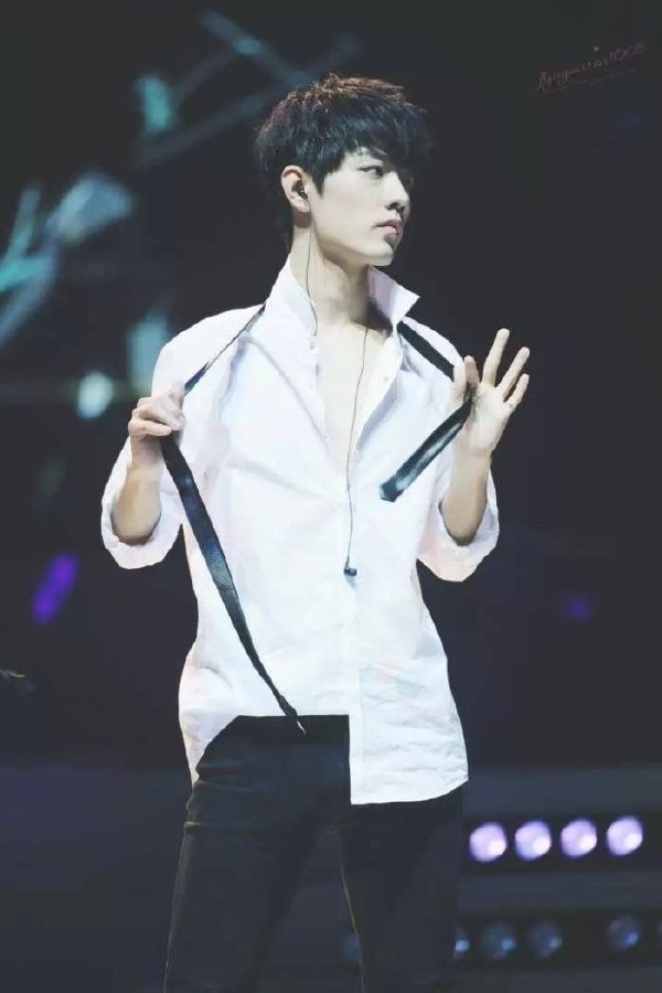 都说一厢情愿就得愿赌服输，对肖战我认输