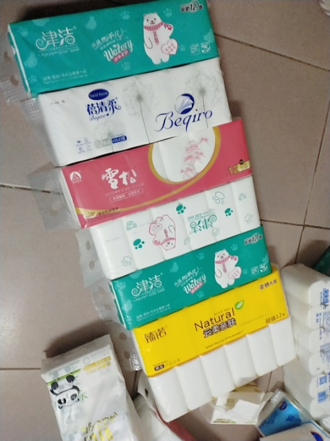 农村摆地摊卖袜子好赚钱,农村摆地摊十大暴利产品