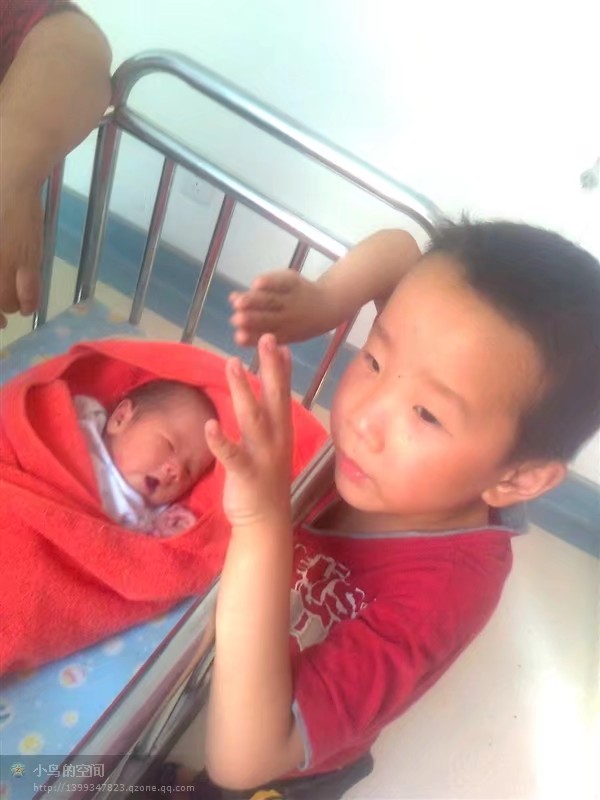 第二次剖腹产经历,第二次剖腹产还是在原来的疤上吗