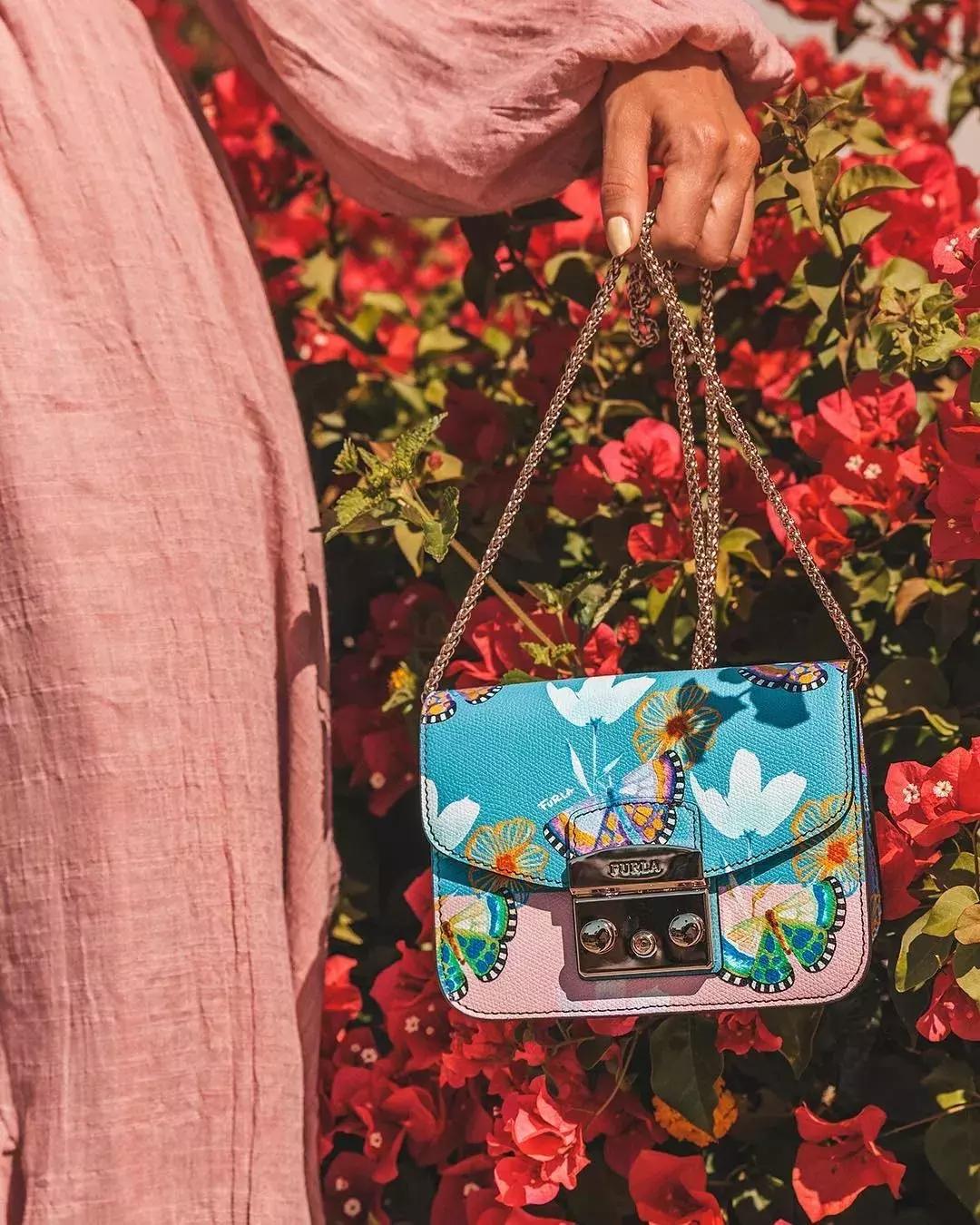 品牌女包包推荐网红款2022年新款,最近两年流行的包包品牌