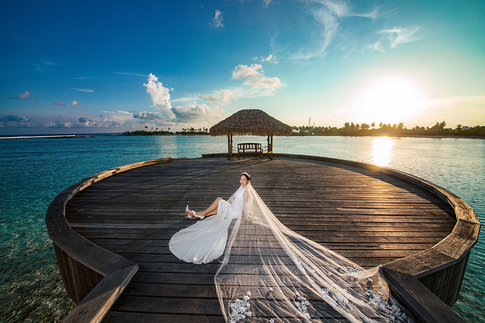 铂爵旅拍婚纱照9套衣服多少钱,去马尔代夫拍婚纱照要多少钱