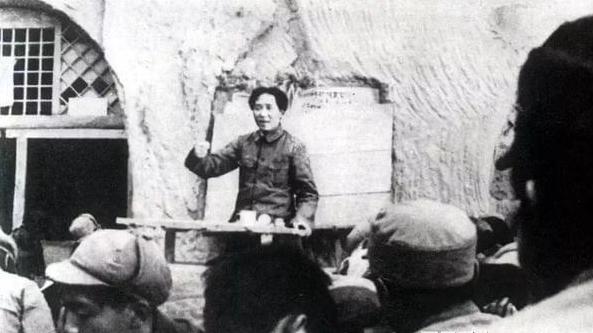 “公者千古，私者一时”，这是对毛*东泽**一生艰苦朴素的崇高评价