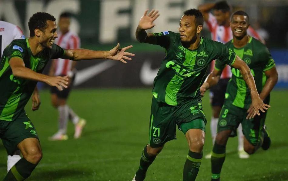 巴西球队遭遇空难沙佩科恩斯,巴西沙佩科恩斯足球