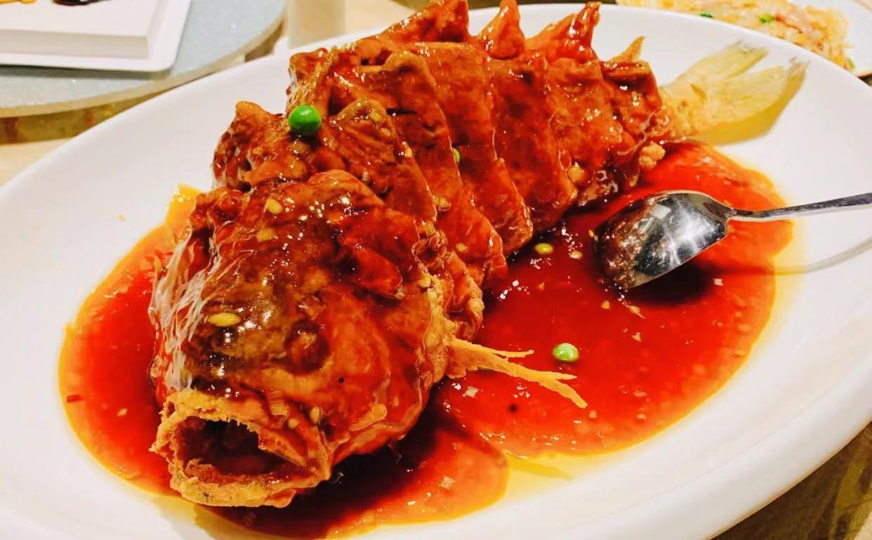 青岛美食推荐必吃云霄路,青岛高端美食打卡地