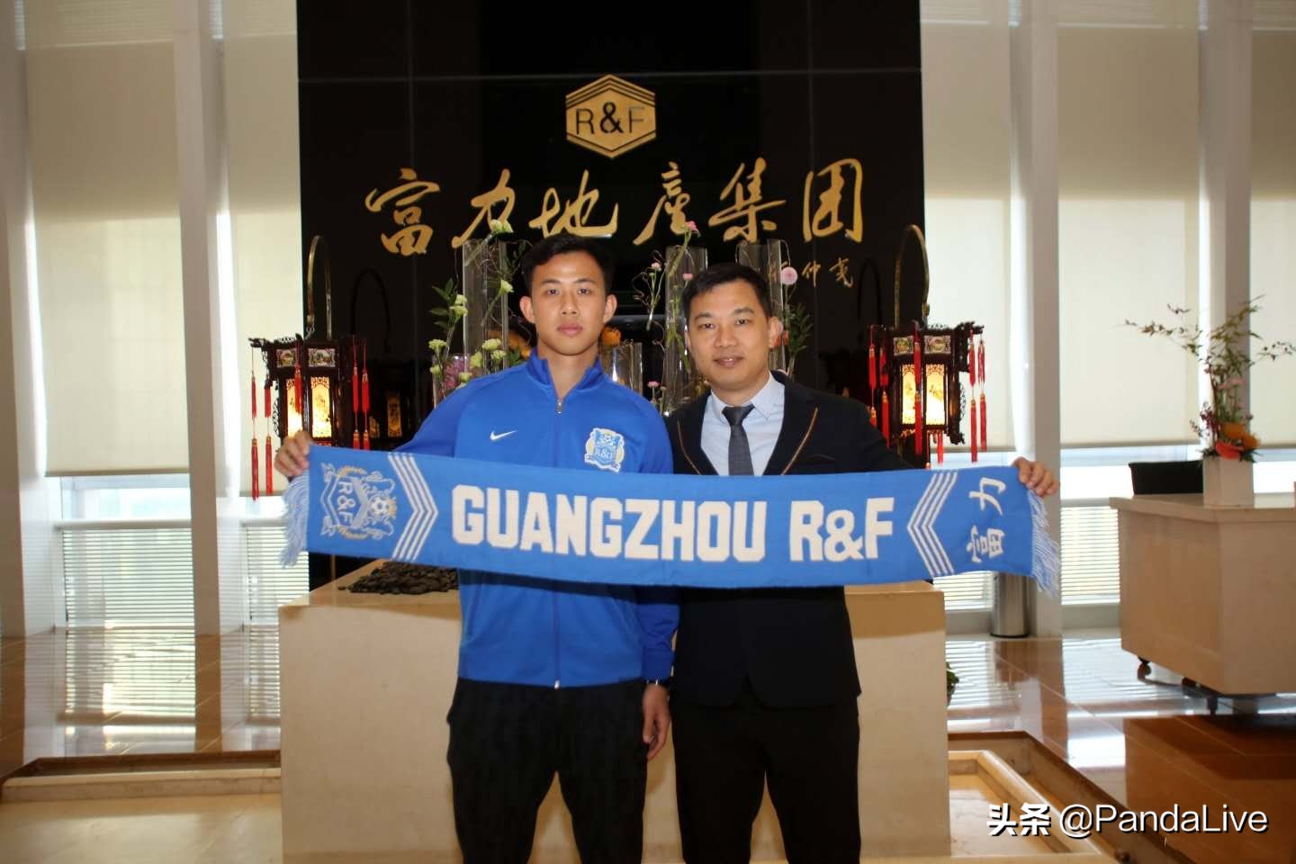 从球童到足球,从场上球童到球队的英雄