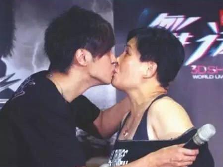 罗志祥分手了为啥还关注周扬青,罗志祥说周扬青撩妹